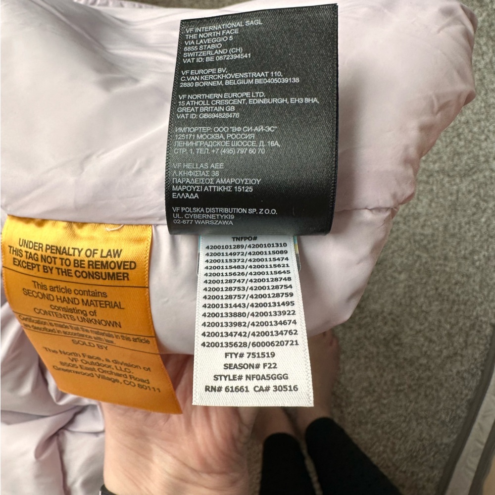 The North Face Hydrenalite Down Hoodie Small Lavender Semi Cropped Puffer EUC - Picture 9 of 10